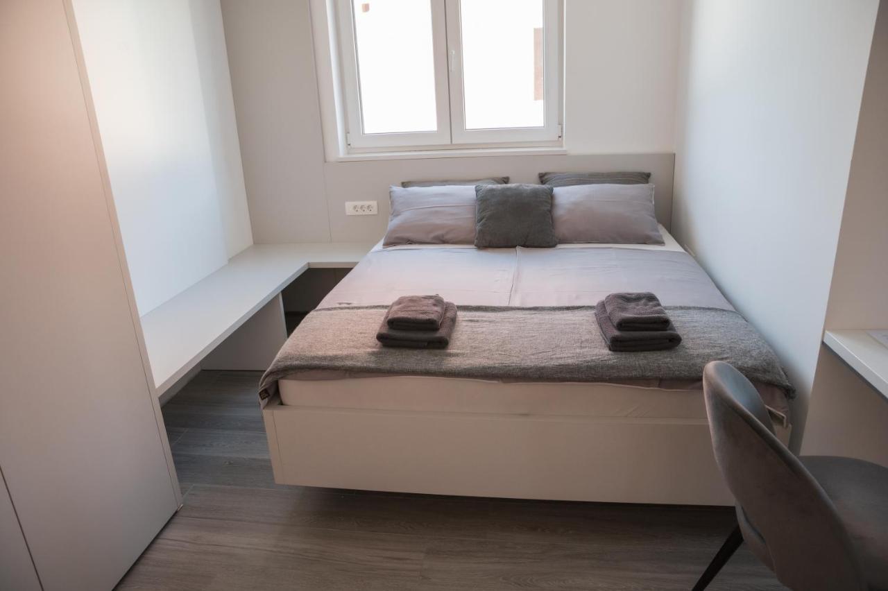 Villa Capris Apartments Koper Exteriör bild