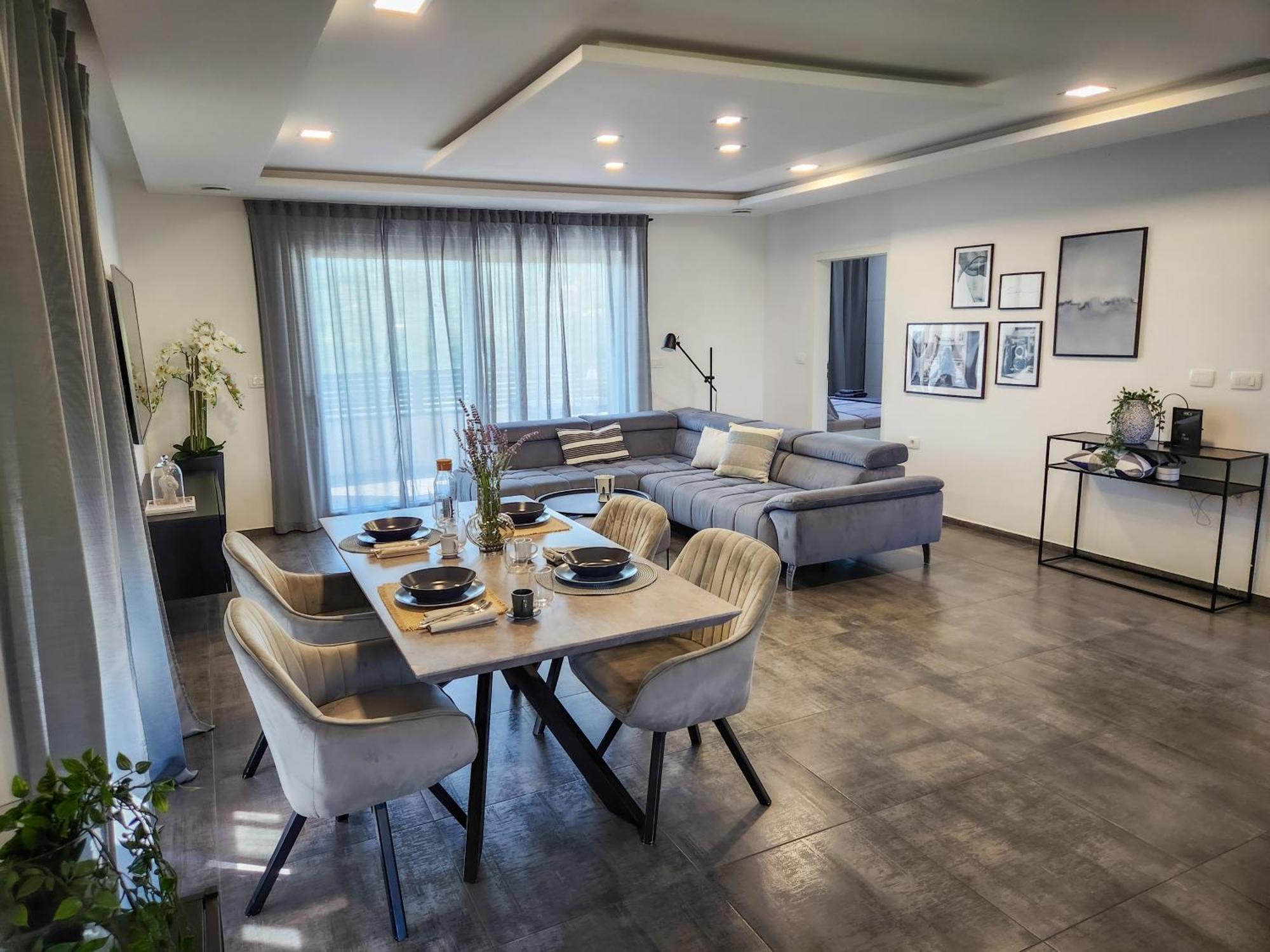 Villa Capris Apartments Koper Exteriör bild